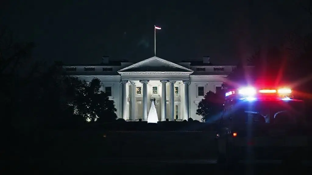 1. 추수감사절 전야, 백악관을 뒤흔든 충격적인 총격 사건