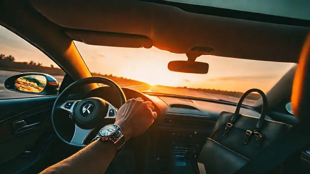 2. '좋아요'를 위한 질주: SNS와 과시의 시대