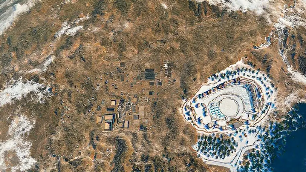 위성으로 본 북한의 민낯: 거대한 군사 요새와 텅 빈 선전 시설