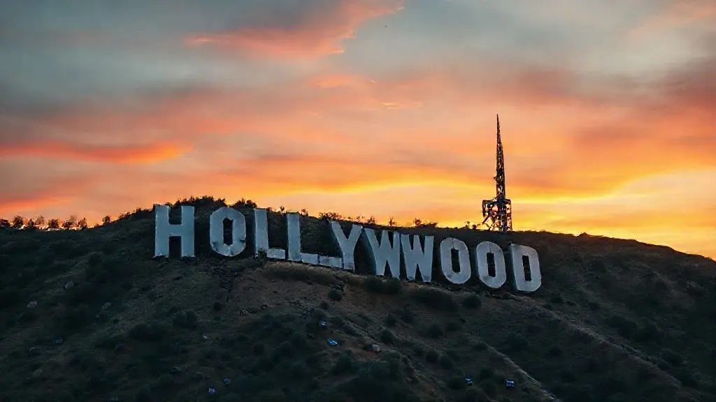 1. 서론: 할리우드, 100년 역사의 막이 내리는가?