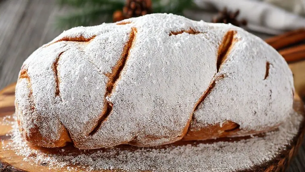 하얀 눈꽃처럼: 슈톨렌을 감싸는 마지막 마법