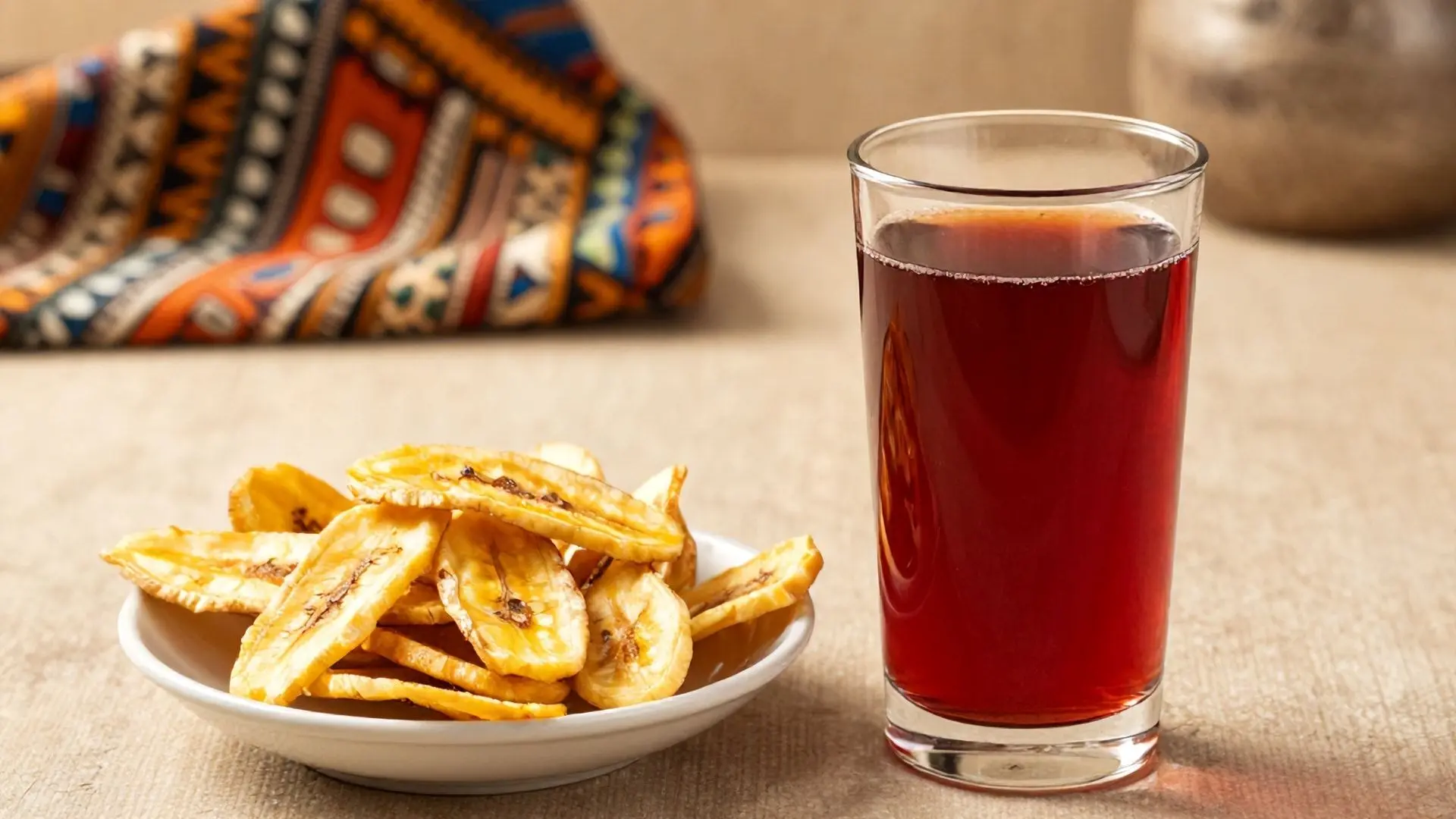 비쌉과 함께 즐기는 가나의 맛: 플랜테인 과자