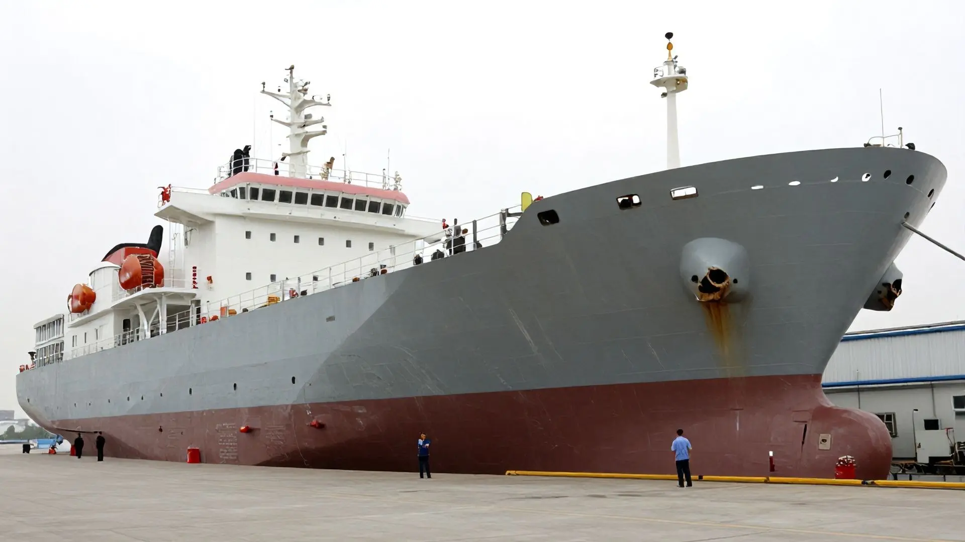 2. 중국 조선업의 흔들림: 숙련공 부족과 지정학적 리스크