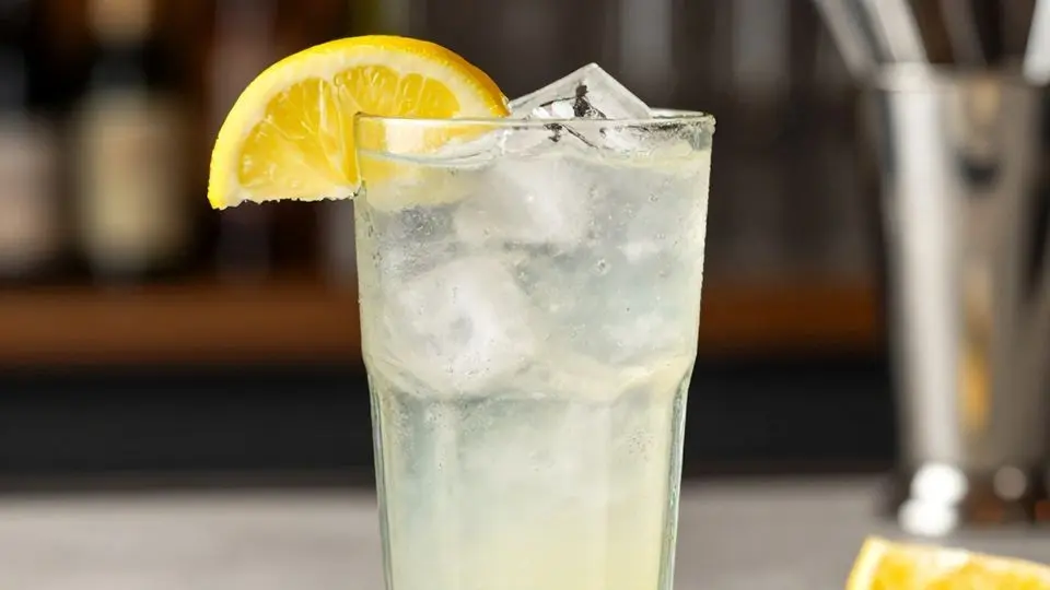 하이볼 열풍의 이유: 쓴맛을 덜고 단맛을 더하다