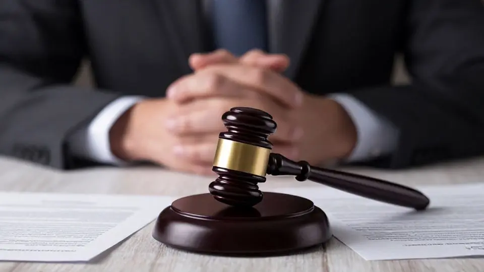 4. 정의 구현의 난항과 엘리트 권력의 민낯