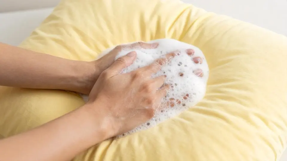 고민 끝! 찌든 베개 황변 제거의 비밀